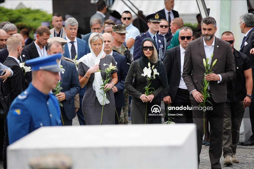 Srebrenitsa soykırımının 27. yılı