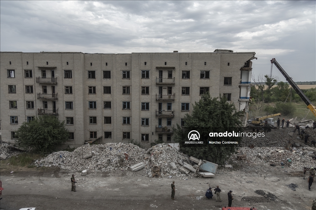 Ukrayna'nın Donetsk bölgesindeki Çasov Yar şehri Rus güçlerince vuruldu