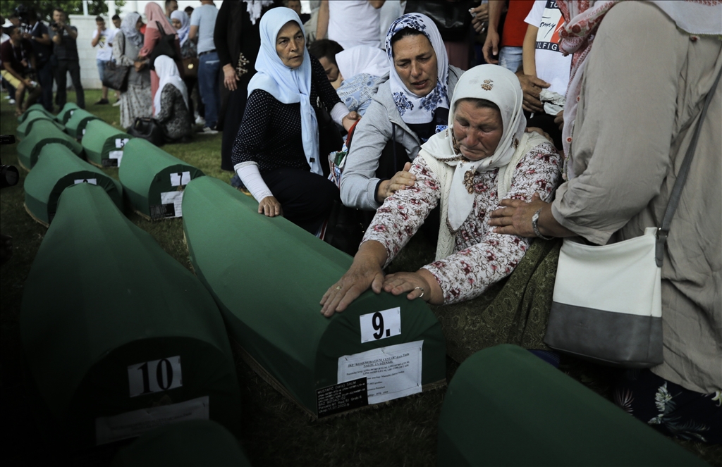 Bosnjë dhe Hercegovinë, sot do të varrosen edhe 50 viktima tjera të gjenocidit në Srebrenicë