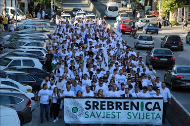 Скопје: Марш на мирот во знак на сеќавање на жртвите од геноцидот во Сребреница
