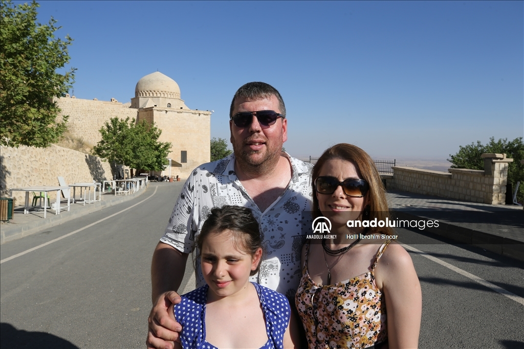 Kültür turizminin gözde kentlerinden Diyarbakır ve Mardin'de bayram tatili yoğunluğu