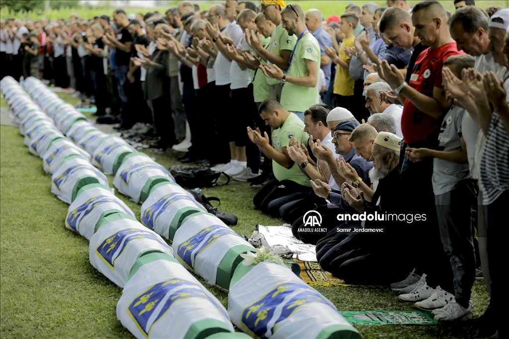 Peringatan 27 Tahun Peristiwa Genosida Srebrenica - Anadolu Ajansı