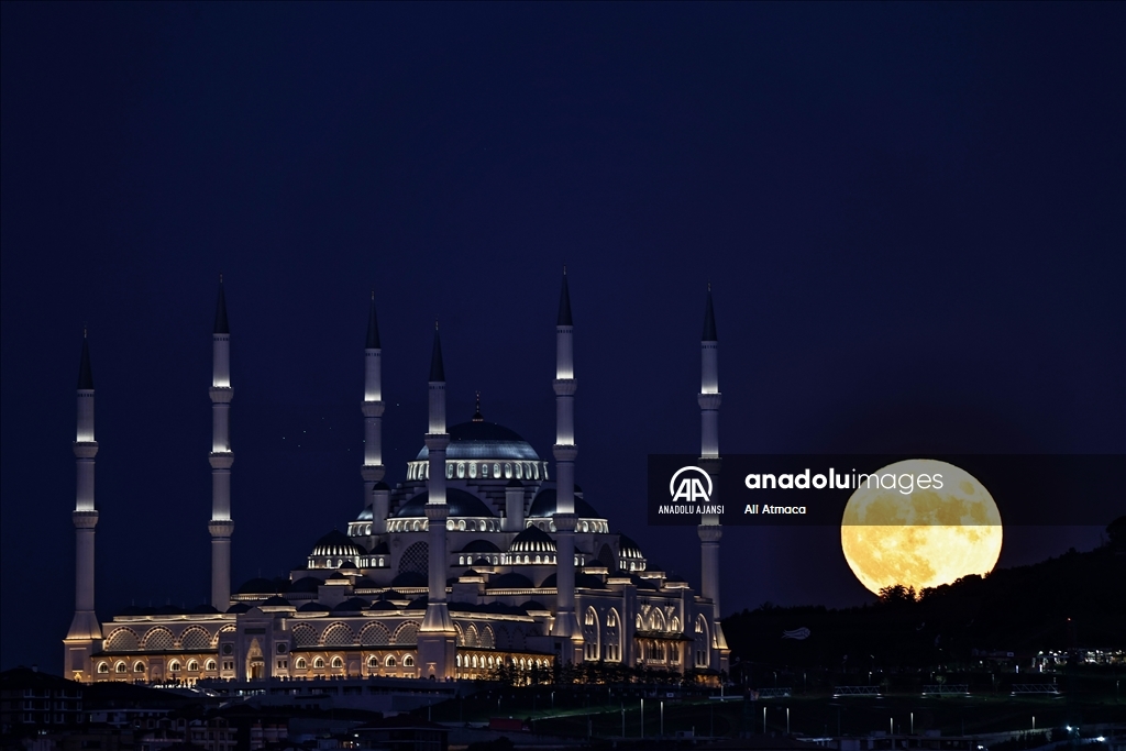 .İstanbul'da süper dolunay
