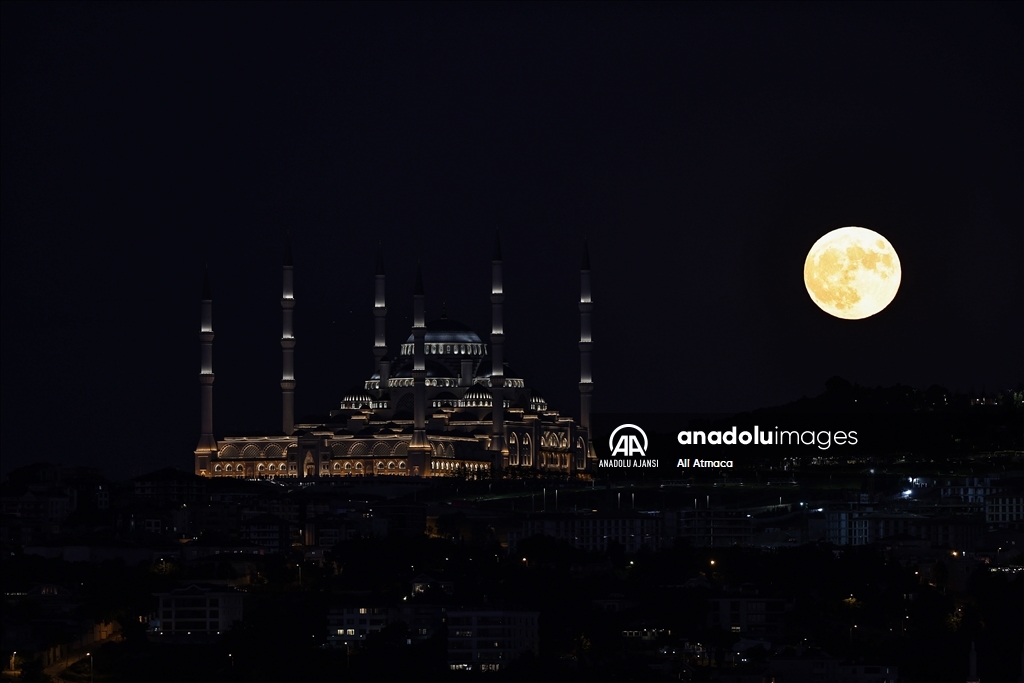 .İstanbul'da süper dolunay