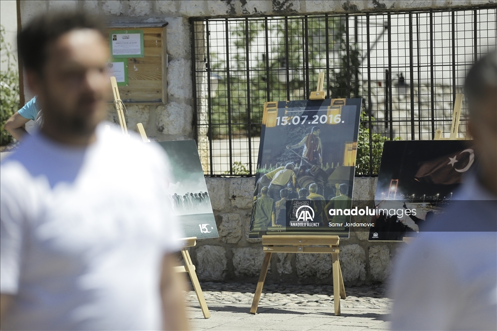BiH: U Sarajevu izložba fotografija povodom obilježavanja godišnjice pokušaja puča u Turkiye