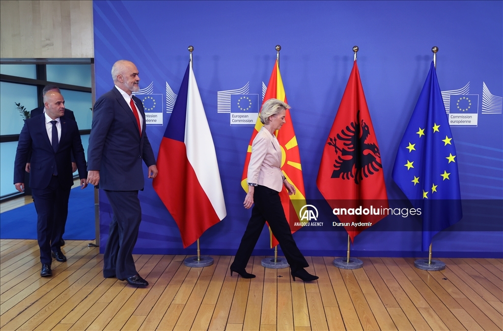 Северна Македонија и Албанија ги започнаа пристапните преговори со ЕУ
