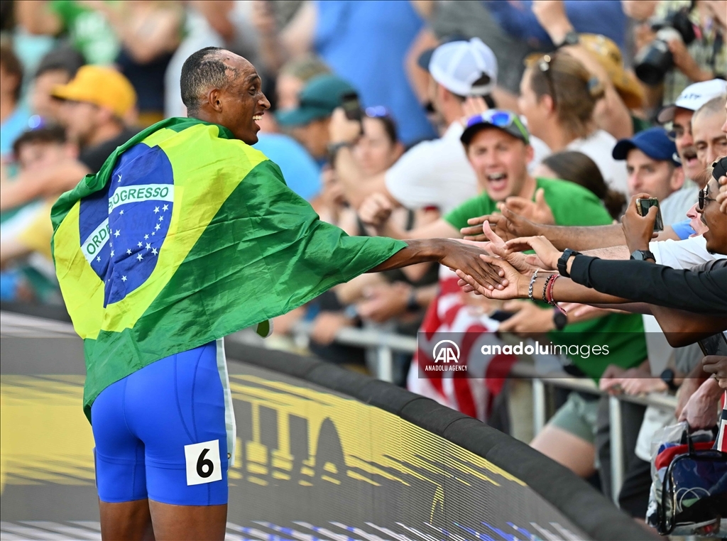 El brasileño Alison dos Santos se convierte en el primer campeón mundial de Suramérica en los 400 metros con vallas 1