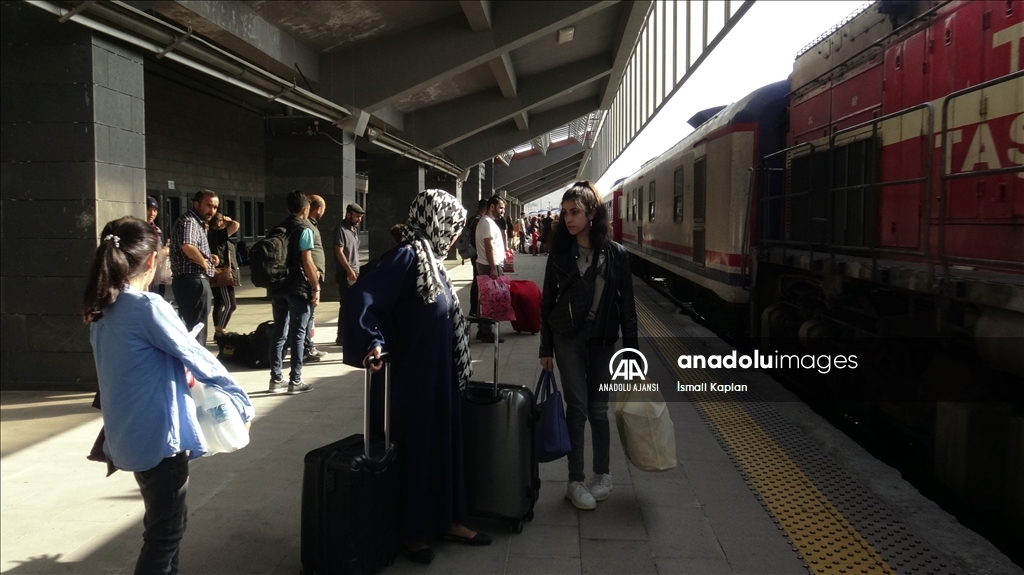 Doğu Ekspresi 6 ayda 215 bin yolcuyu ağırladı