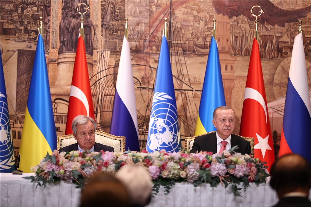 Signing ceremony of grain export deal in Istanbul
