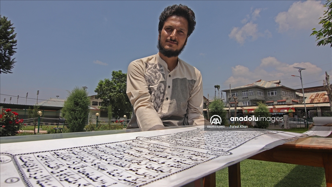 Keşmirli hattat 500 metrelik parşömen üzerine Kur'an-ı Kerim'i elle yazdı