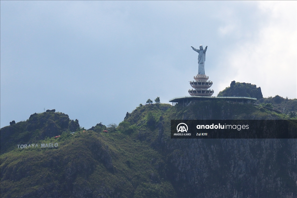 Endonezya'daki dünyanın en büyük Hz.İsa heykeli