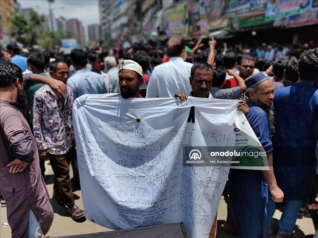 Aksi protes di Bangladesh atas terbunuhnya 2 orang pemimpin Partai Nasional