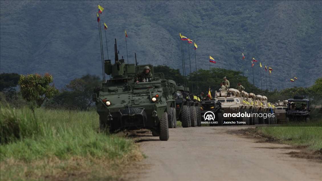Kolombiya Ordu Günü kutlamaları kapsamında tatbikat düzenlendi