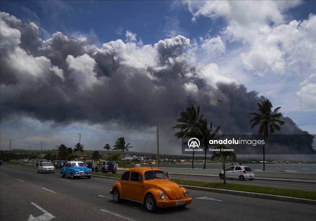Küba'da limandaki ham petrol depolama tesislerindeki patlamalarda 121 kişi yaralandı