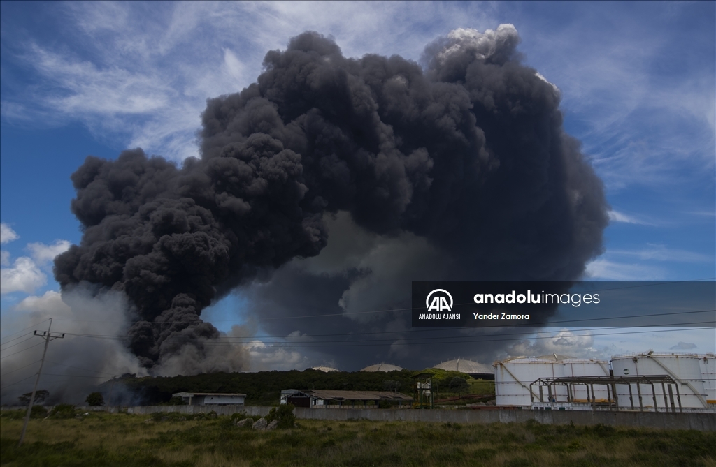 Küba'da limandaki ham petrol depolama tesislerindeki patlamalarda 121 kişi yaralandı