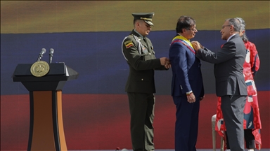 Kolombiya'da Cumhurbaşkanlığına seçilen Gustavo Petro yemin etti