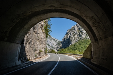 Crna Gora: Nakon otvaranja autoputa, kroz kanjon Morače prolaze tek rijetki 