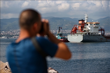 Kapal pengangkut biji-bijian "Polarnet" tiba di pelabuhan Derince, Turki