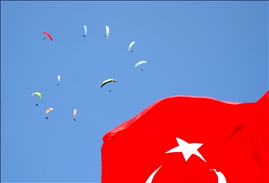 Kayseri'de Yamaç Paraşütü Ali Dağı Mesafe Şampiyonası devam ediyor