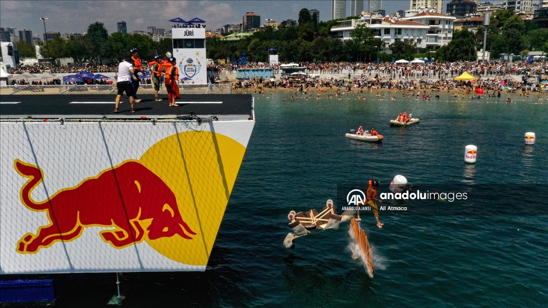 Caddebostan'da 'Red Bull Uçuş Günü'