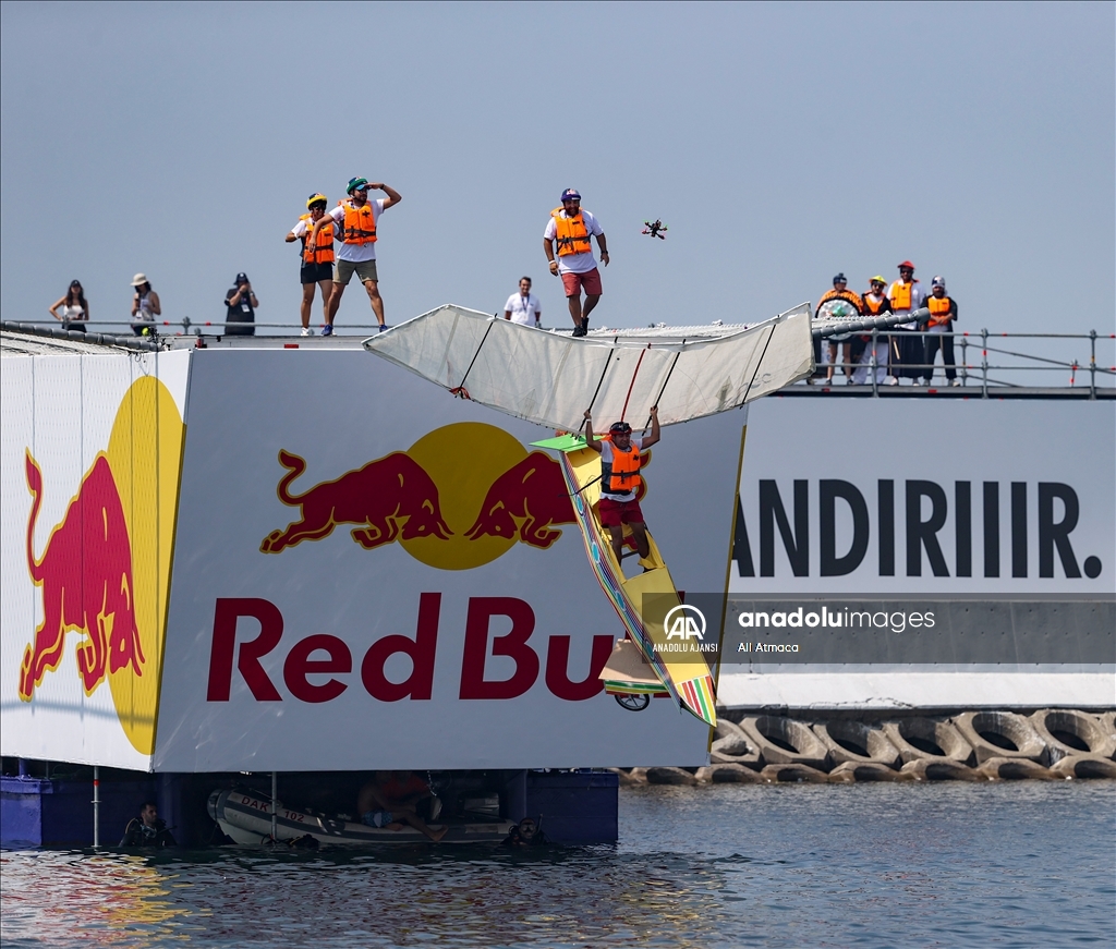 Caddebostan'da 'Red Bull Uçuş Günü'