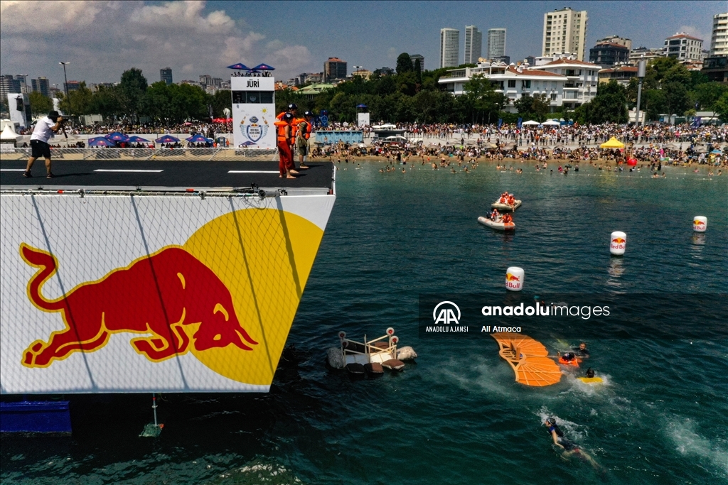 Caddebostan'da 'Red Bull Uçuş Günü'
