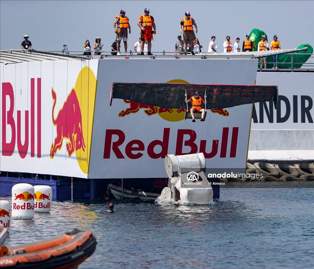 Caddebostan'da 'Red Bull Uçuş Günü'
