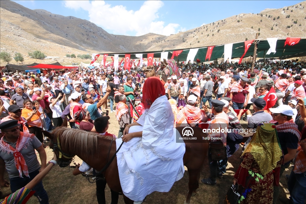 Kaş'ta Gömbe Yörük Şenliği düzenlendi