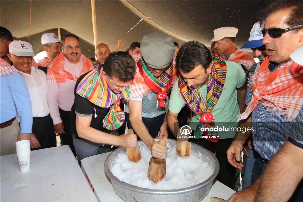 Kaş'ta Gömbe Yörük Şenliği düzenlendi