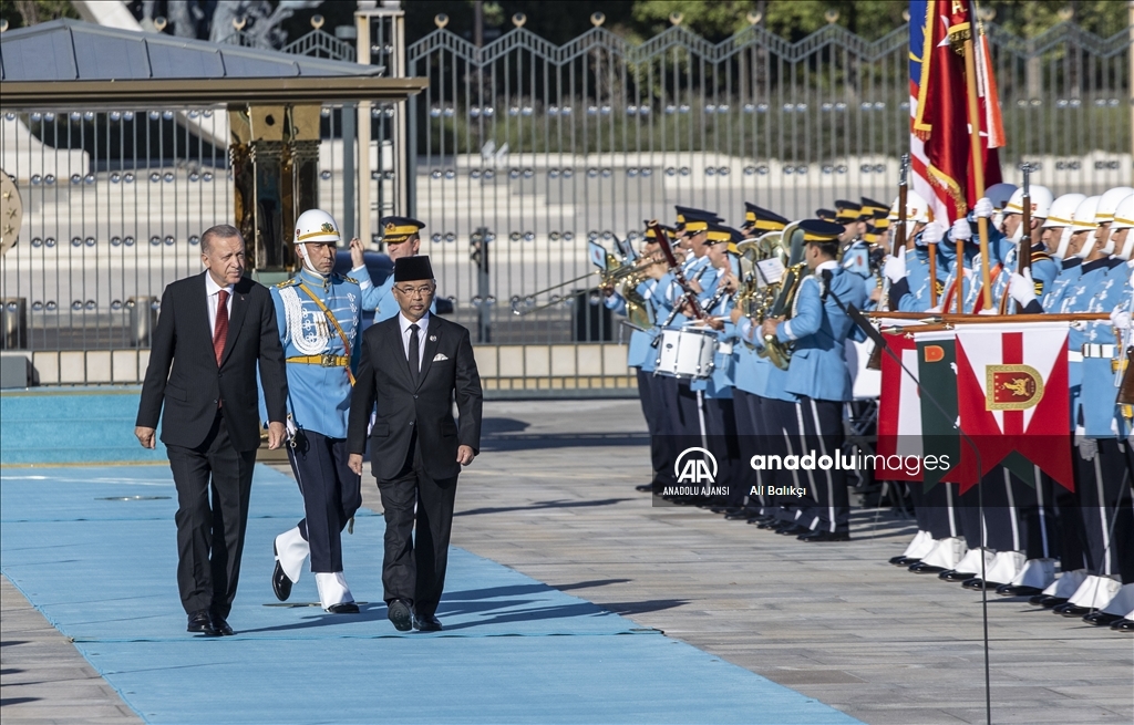 Cumhurbaşkanı Erdoğan, Malezya Kralı Sultan Abdullah Ri'ayatuddin Al-Mustafa Billah Şah'ı resmi törenle karşıladı