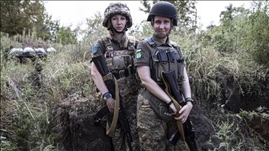 سربازان زن در اوکراین در خطوط مقدم می‌جنگند