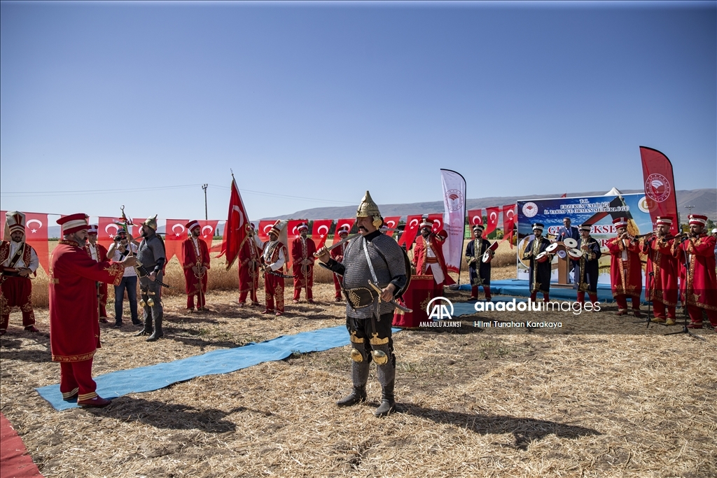 Erzurum'da "Geleneksel Hasat Bayramı" yapıldı
