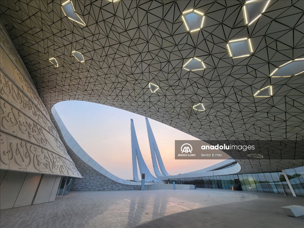 Katar'da çağın ruhuyla harmanlanmış bir İslam mimarisi: Eğitim Şehri Camisi