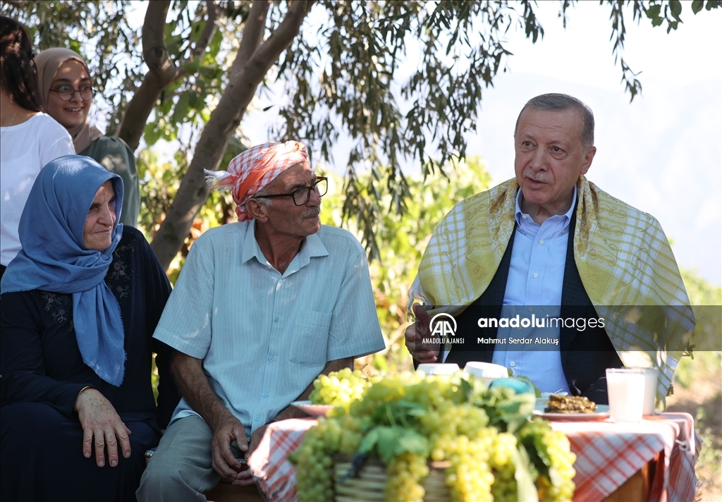 Cumhurbaşkanı Erdoğan, Manisa'da
