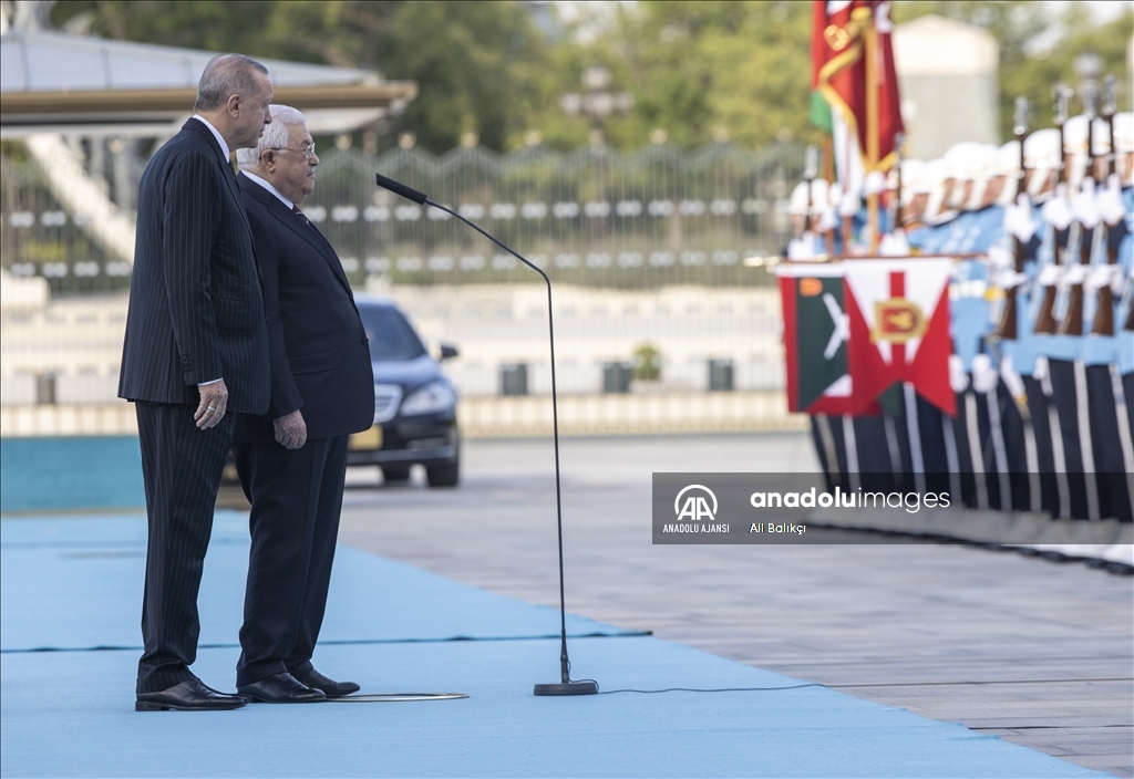 Cumhurbaşkanı Erdoğan, Filistin Devlet Başkanı Mahmud Abbas'ı resmi törenle karşıladı