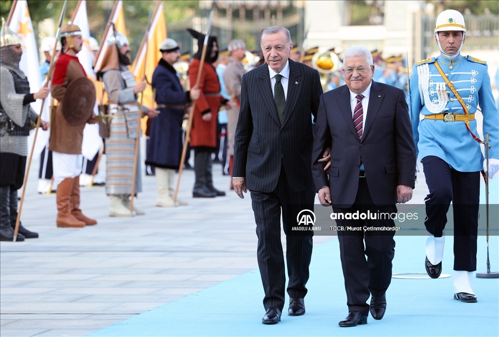 Cumhurbaşkanı Erdoğan, Filistin Devlet Başkanı Abbas'ı resmi törenle karşıladı