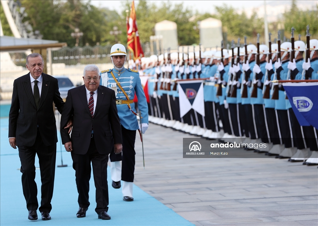 Cumhurbaşkanı Erdoğan, Filistin Devlet Başkanı Abbas'ı resmi törenle karşıladı