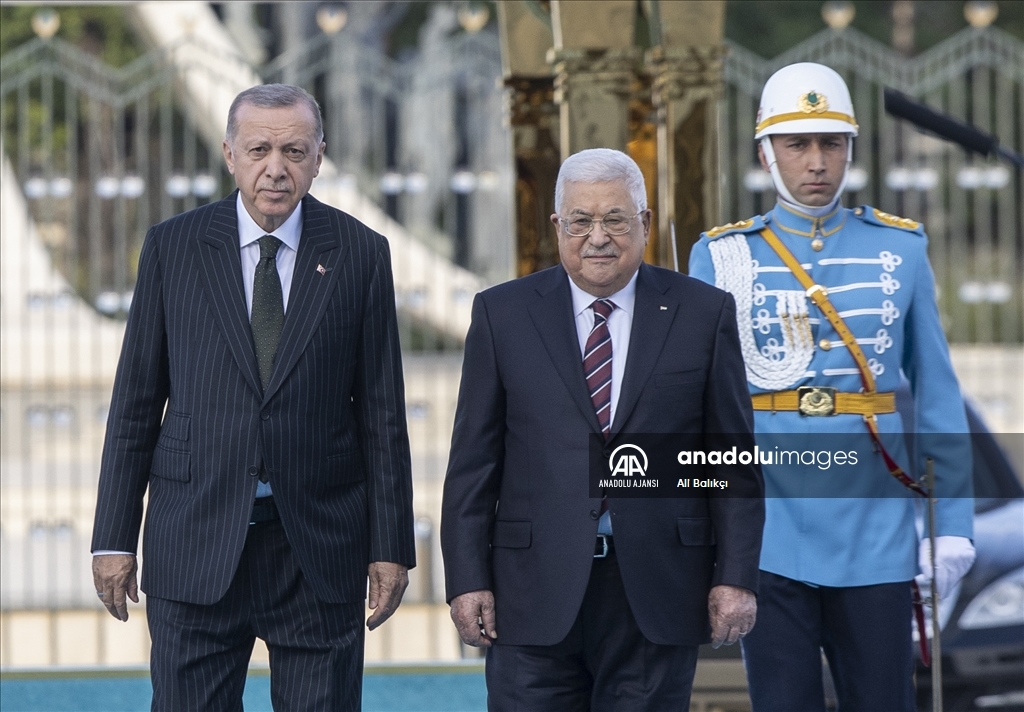 Cumhurbaşkanı Erdoğan, Filistin Devlet Başkanı Mahmud Abbas'ı resmi törenle karşıladı