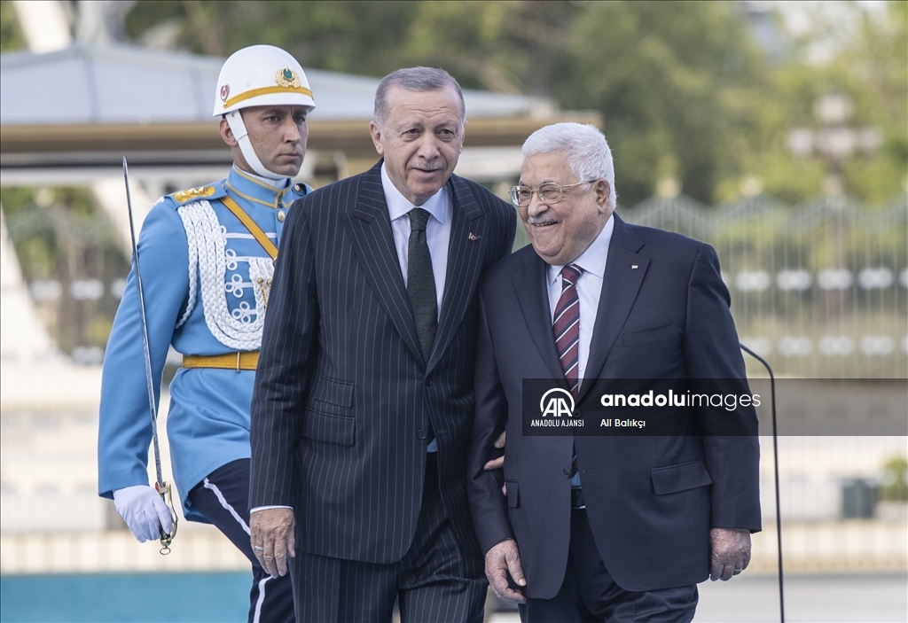 Cumhurbaşkanı Erdoğan, Filistin Devlet Başkanı Mahmud Abbas'ı resmi törenle karşıladı