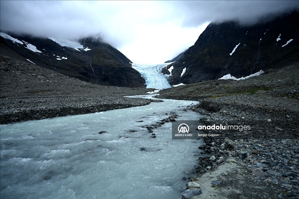 Norveç'teki Steindalsbreen buzulları