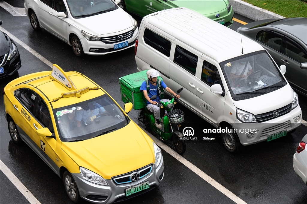 Çin'de Ma-on tayfunu nedeniyle yağmur ve fırtına etkili oldu