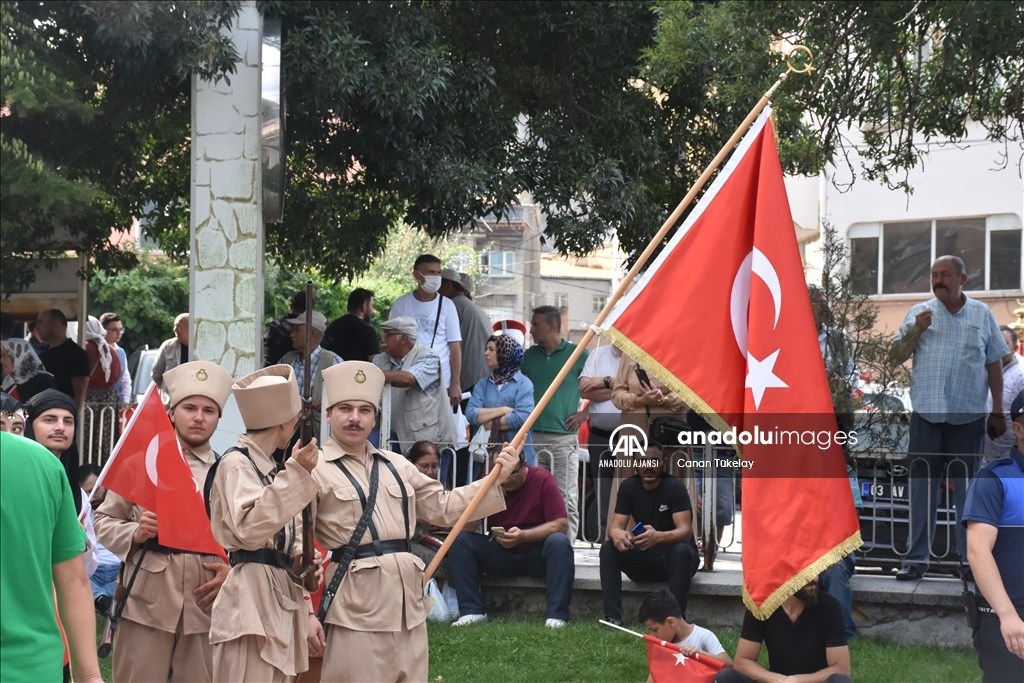 Afyonkarahisar'da Büyük Taarruz'un 100. yılında "Zafer Halk Yürüyüşü" düzenlendi