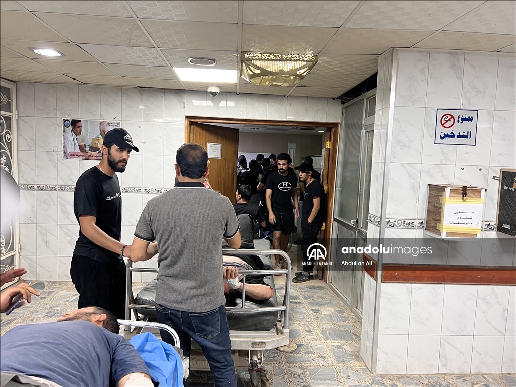 Irak güçlerinin Sadr yanlısı eylemcilere müdahalesinde onlarca kişi yaralandı