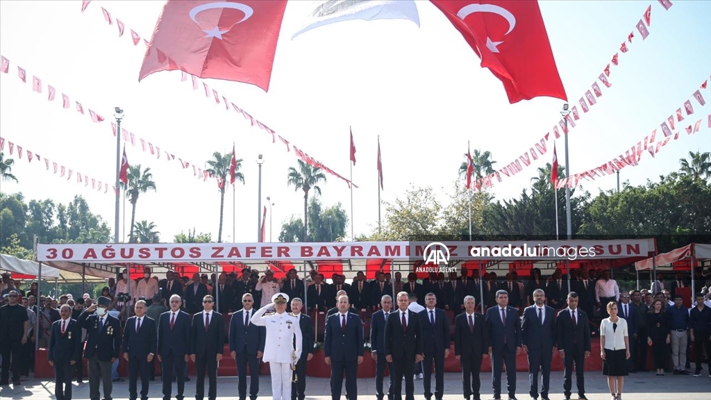 Турция отмечает 100-ю годовщину победы в битве при Думлупынаре.
