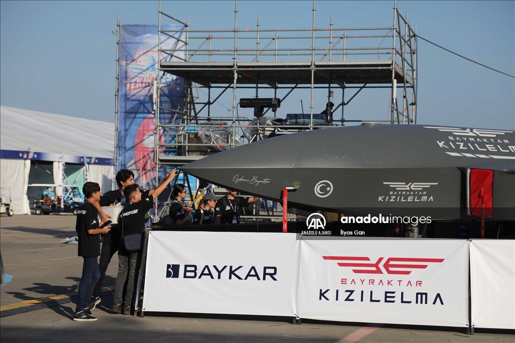 İnsansız savaş uçağı "Bayraktar Kızılelma" TEKNOFEST KARADENİZ'de sergileniyor
