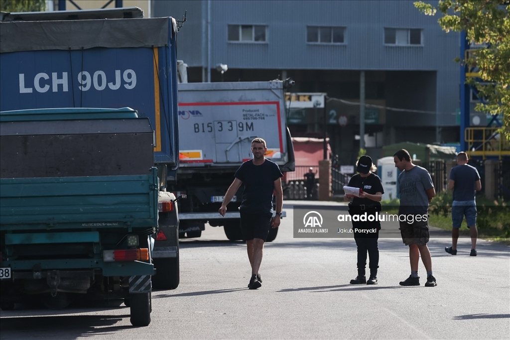 Polonya'da kış öncesi kömür madenlerinde kuyruk oluştu