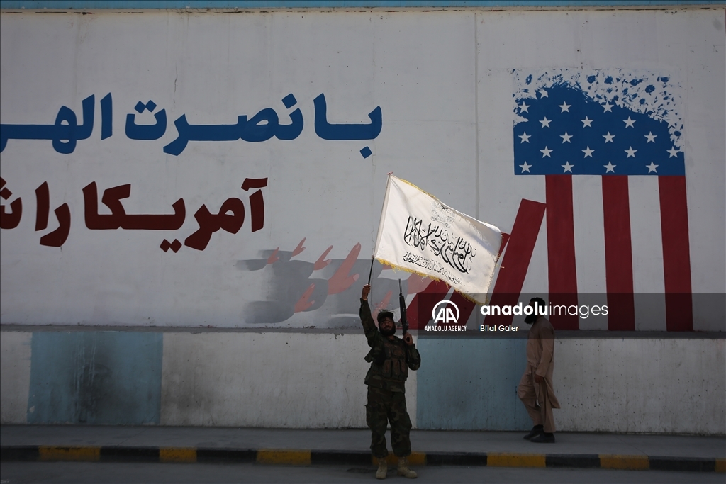 جشن و آتشبازی طالبان در سالگرد خروج آمریکا از افغانستان