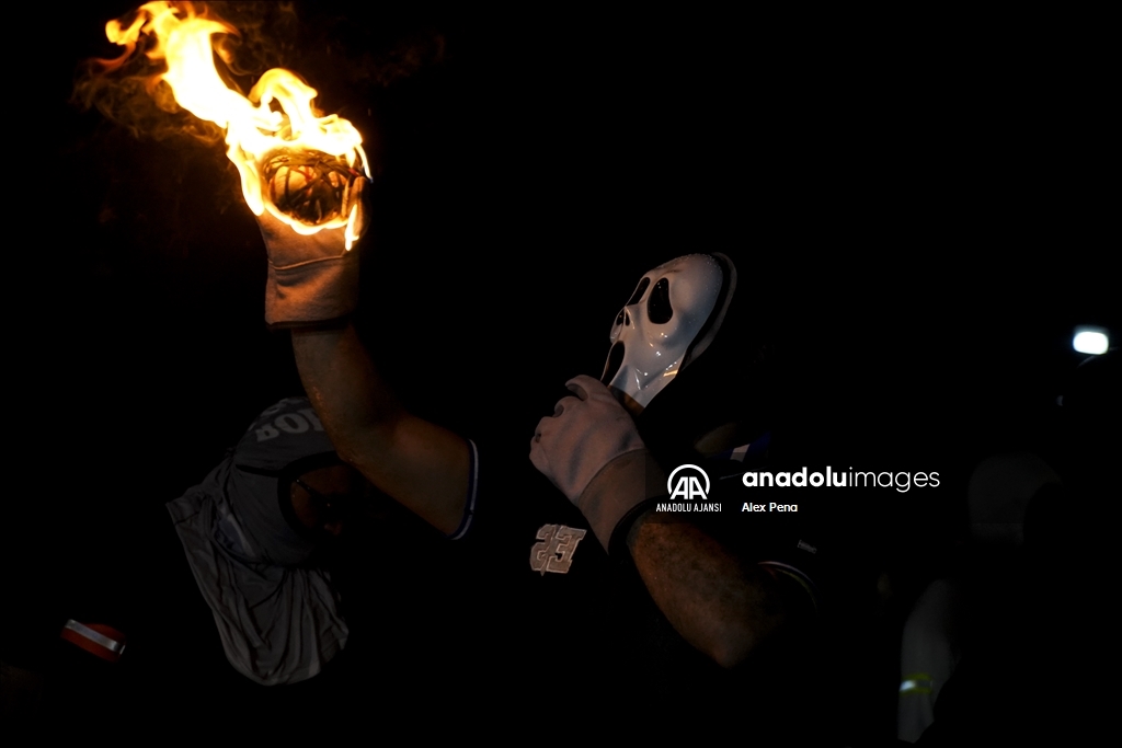 El Salvador'da Bolas De Fuego Festivali