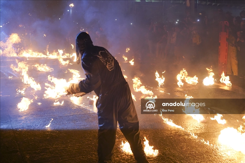 El Salvador'da Bolas De Fuego Festivali