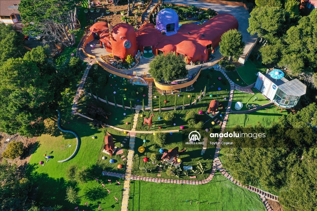 California'daki Çakmaktaşlar Evi